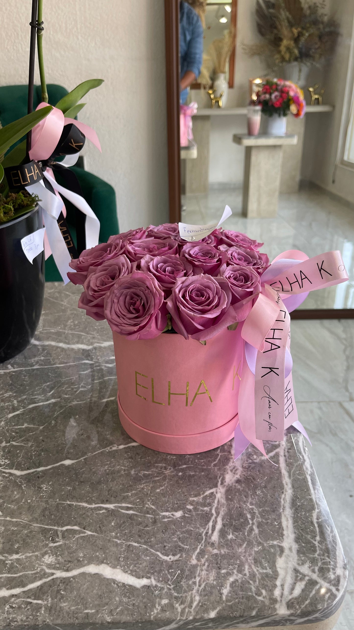 Premium box roses