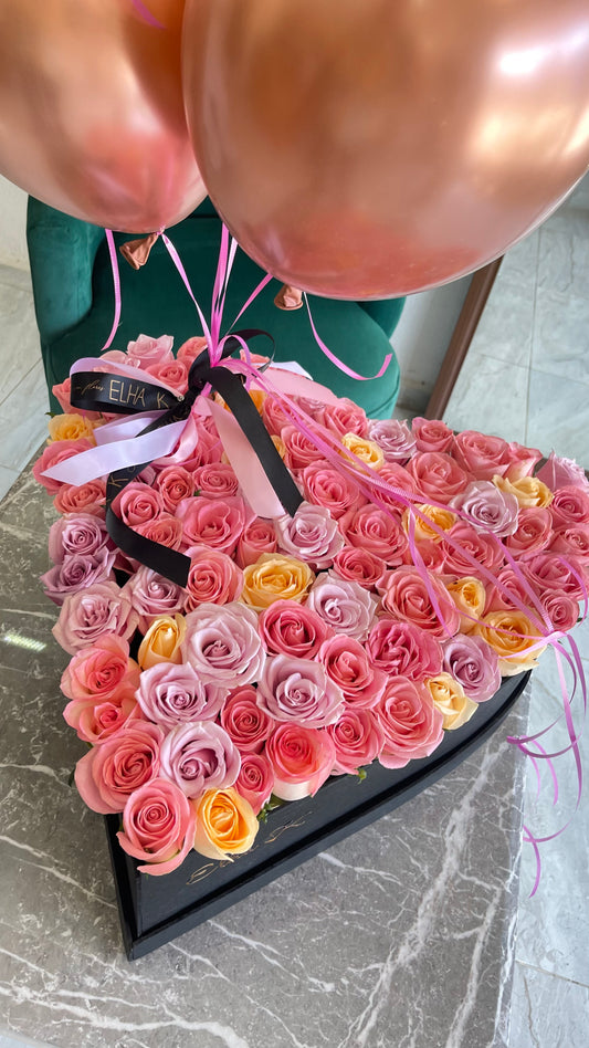 caja premium corazon grande 100 rosas